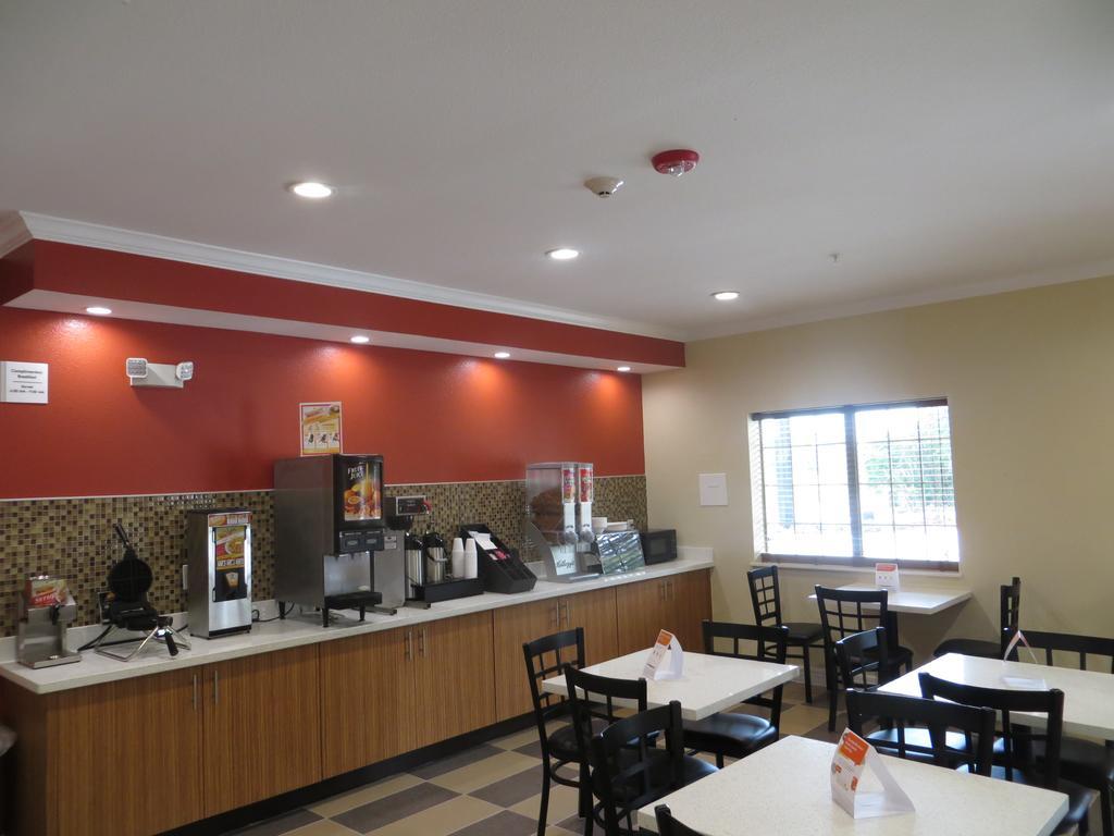 Econo Lodge Inn & Suites Houston Nw-Cy-Fair Jersey Village Exteriör bild