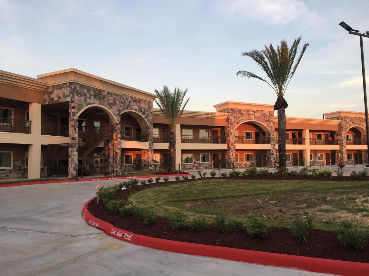 Econo Lodge Inn & Suites Houston Nw-Cy-Fair Jersey Village Exteriör bild